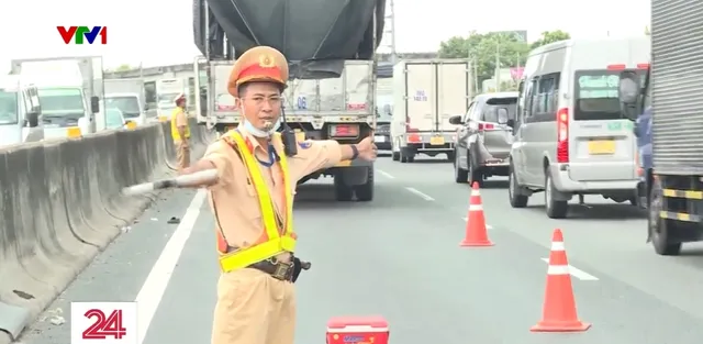 Cao tốc Trung Lương - TP Hồ Chí Minh ám ảnh các tài xế - Ảnh 1.