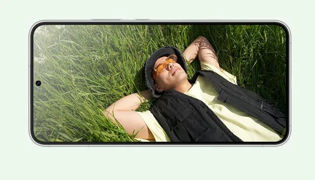 Galaxy S22 ra mắt: Tích hợp chip Snapdragon, cảm biến vân tay siêu âm trên màn hình - Ảnh 4. Galaxy S22 ra mắt: Tích hợp chip Snapdragon, cảm biến vân tay siêu âm trên màn hình - Ảnh 4.