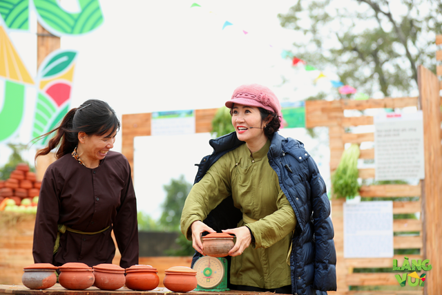 Làng vui: Vợ chồng diễn viên Nguyệt Hằng, Anh Tuấn ngưỡng mộ ẩm thực Ninh Bình - Ảnh 1.