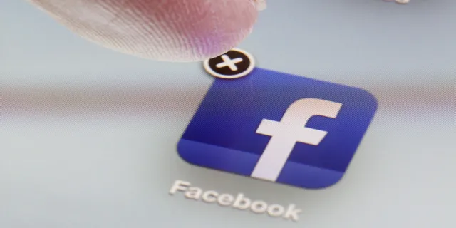 Facebook tứ bề thọ địch - Ảnh 4. Facebook tứ bề thọ địch - Ảnh 4.