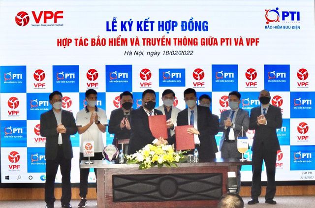 Cầu thủ dự V.League 2022 được bảo hiểm tối đa 300 triệu đồng - Ảnh 1.