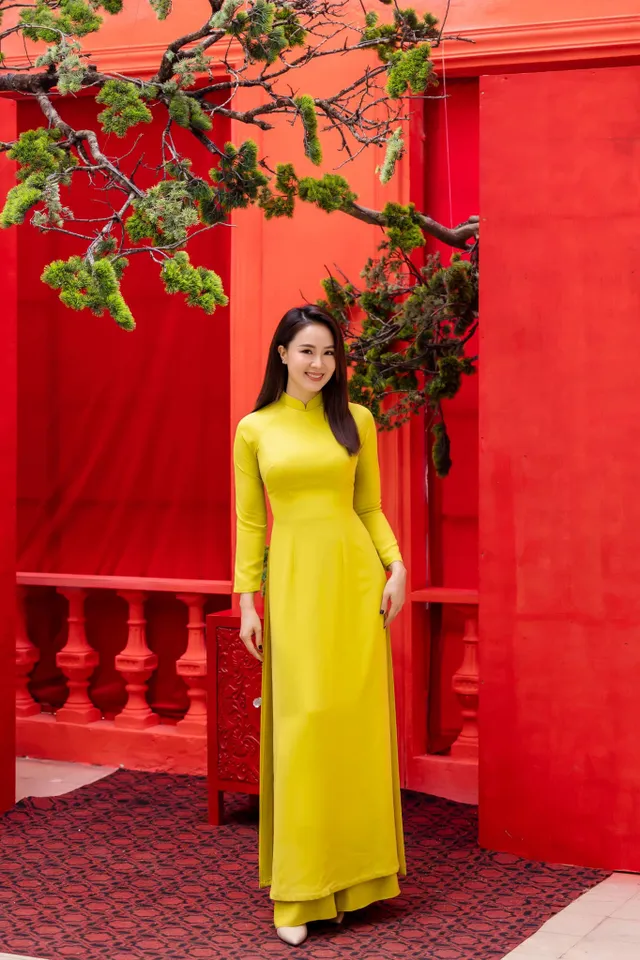 Diễn viên Việt ngày Tết: Phương Oanh diện áo da beo, Huyền Lizzie du Xuân với Quỳnh Kool - Ảnh 6. Diễn viên Việt ngày Tết: Phương Oanh diện áo da beo, Huyền Lizzie du Xuân với Quỳnh Kool - Ảnh 6.