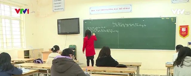 Giáo viên ở Hà Nội xoay sở dạy học khi dịch bệnh gia tăng - Ảnh 1.