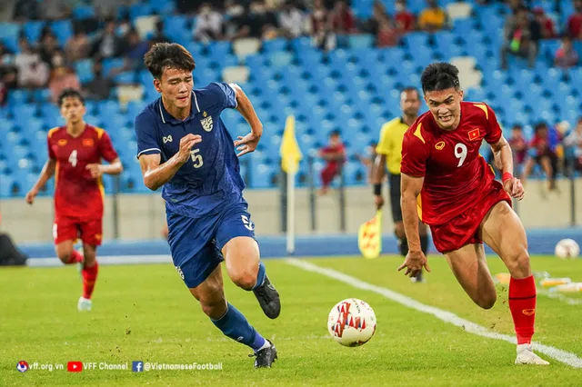 HLV U23 Việt Nam Đinh Thế Nam: “Tôi rất hạnh phúc với chức vô địch” - Ảnh 2.