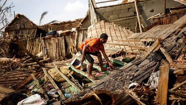 Hơn 90 người thiệt mạng do bão Batsirai ở Madagascar, số người chết có thể tiếp tục tăng - Ảnh 2.