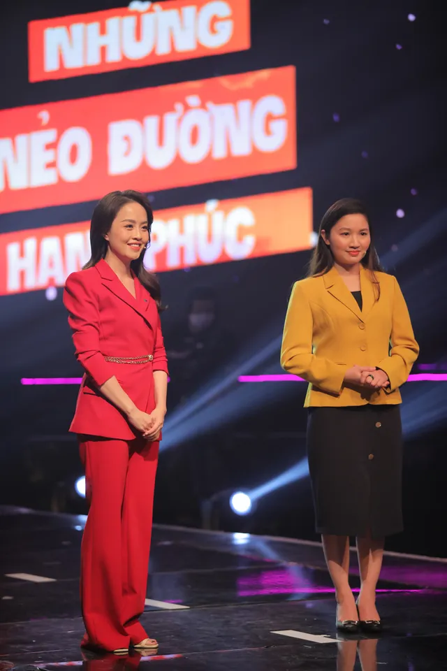 Cất cánh: Ba người phụ nữ vẽ màu hạnh phúc theo cách riêng của mình - Ảnh 7. Cất cánh: Ba người phụ nữ vẽ màu hạnh phúc theo cách riêng của mình - Ảnh 7.