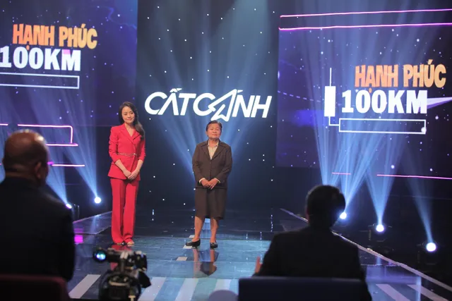 Cất cánh: Ba người phụ nữ vẽ màu hạnh phúc theo cách riêng của mình - Ảnh 12. Cất cánh: Ba người phụ nữ vẽ màu hạnh phúc theo cách riêng của mình - Ảnh 12.