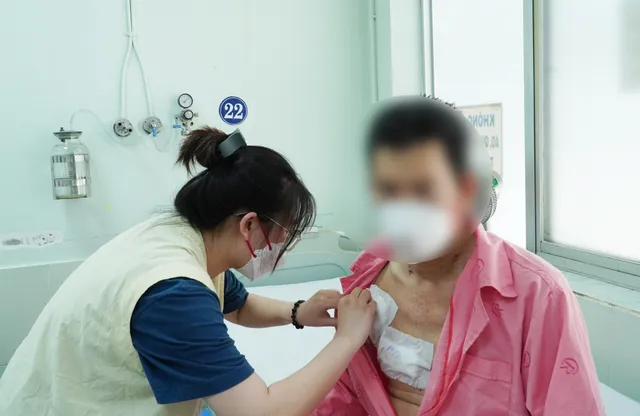 Lần đầu tiên tại Việt Nam: Thực hiện phẫu thuật Bentall qua đường xâm lấn tối thiểu - Ảnh 1. Lần đầu tiên tại Việt Nam: Thực hiện phẫu thuật Bentall qua đường xâm lấn tối thiểu - Ảnh 1.