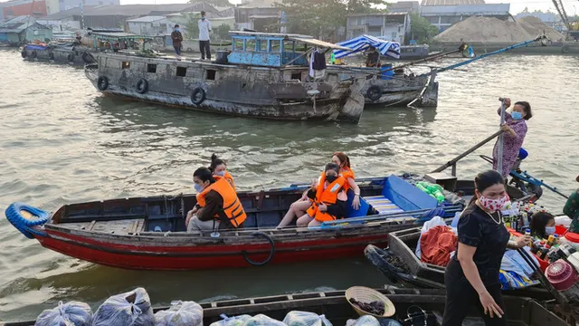 Du lịch ngày trở lại - Ảnh 2.