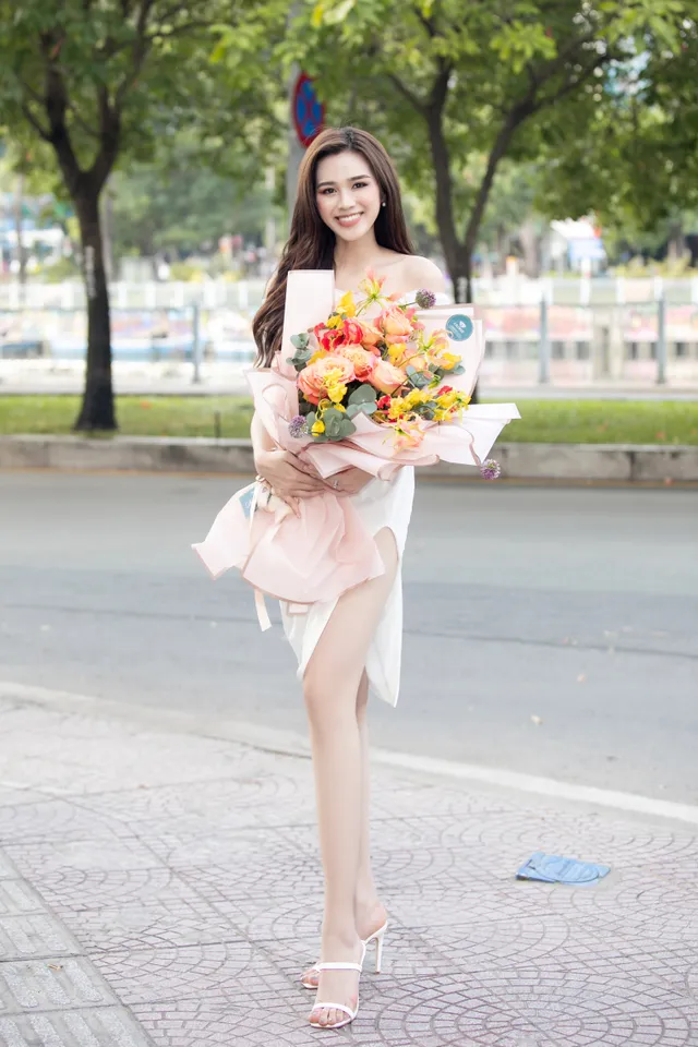 Về nước sau Miss World 2021, Đỗ Thị Hà cảm thấy “nhẹ nhàng và thoải mái” - Ảnh 3.