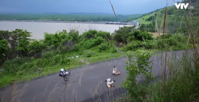 Bão ngầm - Tập 26: Phá chuyên án thành công, Hải Triều được lãnh đạo khen ngợi - Ảnh 12.