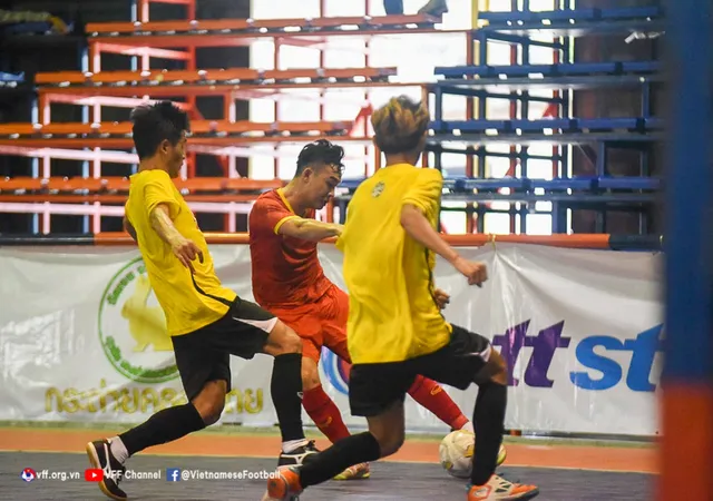 ĐT futsal Việt Nam hòa CLB Bangkok BTS trong trận giao hữu thứ hai tại Thái Lan - Ảnh 1.