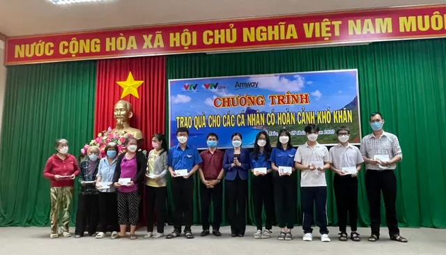 Quỹ Tấm lòng Việt tổ chức chương trình thiện nguyện tại Côn Đảo - Ảnh 3.