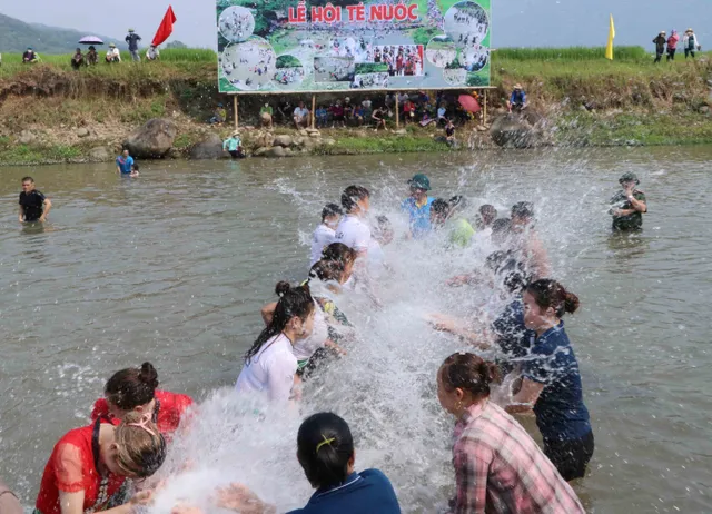 Sôi động lễ hội Then Kin Pang ở Lai Châu - Ảnh 2.