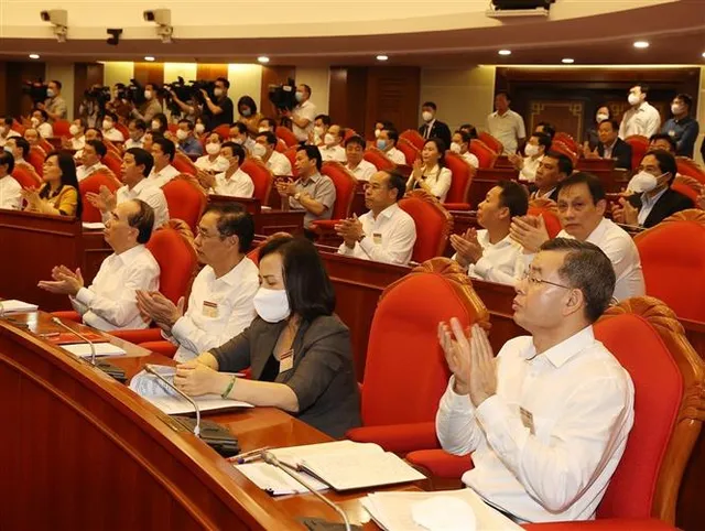 Bộ Chính trị tổ chức Hội nghị toàn quốc quán triệt và triển khai Nghị quyết 11-NQ/TW - Ảnh 4.