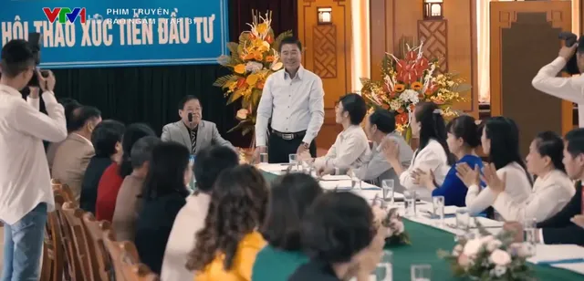 Bão ngầm - Tập 31: Ong chúa thuê người giết Toàn khỉ đốm tại nhà giam - Ảnh 11. Bão ngầm - Tập 31: Ong chúa thuê người giết Toàn khỉ đốm tại nhà giam - Ảnh 11.