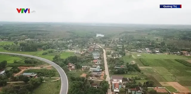 Ngắm màu xanh bao phủ trên vùng đất ô nhiễm bom mìn - Ảnh 1. Ngắm màu xanh bao phủ trên vùng đất ô nhiễm bom mìn - Ảnh 1.