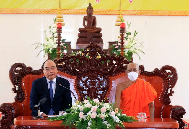 Chủ tịch nước Nguyễn Xuân Phúc thăm Học viện Phật giáo Nam tông Khmer - Ảnh 1.