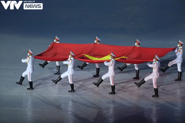 Lễ khai mạc SEA Games 31: Đại tiệc âm thanh, ánh sáng đậm bản sắc văn hóa Việt Nam - Ảnh 2. Lễ khai mạc SEA Games 31: Đại tiệc âm thanh, ánh sáng đậm bản sắc văn hóa Việt Nam - Ảnh 2.