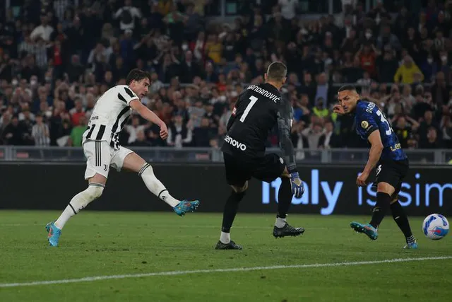 Inter đánh bại Juve kịch tính, giành Coppa Italia - Ảnh 1.