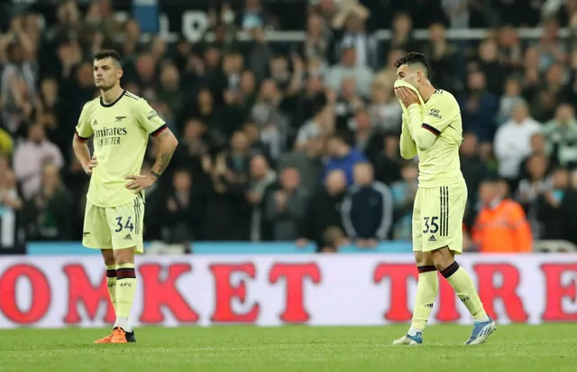 Thua sốc Newcastle, Arsenal đánh rơi tấm vé dự Champions League - Ảnh 1.