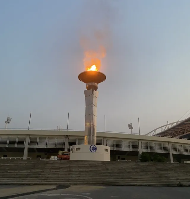 Quách Thị Lan thay Hoàng Xuân Vinh thắp đuốc khai mạc SEA Games 31 - Ảnh 1.