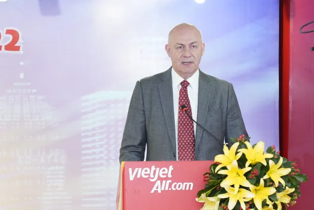 Vietjet đặt mục tiêu hoạt động có lãi trong năm 2022, phát triển e-logistic, chia cổ tức 20% bằng cổ phần - Ảnh 4.