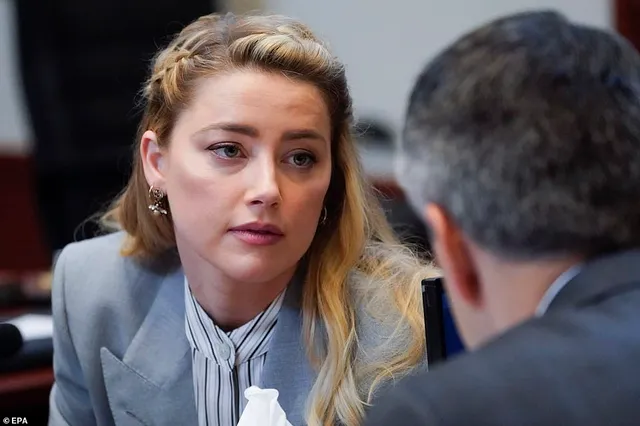Ngày cuối phiên toà bom tấn của Johnny Depp và những kết luận đanh thép dành cho Amber Heard - Ảnh 5. Ngày cuối phiên toà bom tấn của Johnny Depp và những kết luận đanh thép dành cho Amber Heard - Ảnh 5.