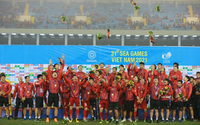 Thủ tướng tặng bằng khen cho 305 VĐV xuất sắc tại SEA Games 31 - Ảnh 1.