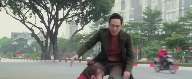 Chồng cũ, vợ cũ, người yêu cũ - Tập 3: Minh dằn mặt Vũ đừng động đến Giang - Ảnh 6. Chồng cũ, vợ cũ, người yêu cũ - Tập 3: Minh dằn mặt Vũ đừng động đến Giang - Ảnh 6.