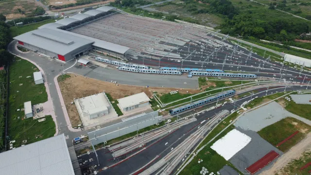 Đưa đoàn tàu metro số 16 17 về depot Long Bình, chuẩn bị chạy thử - Ảnh 7. Đưa đoàn tàu metro số 16 17 về depot Long Bình, chuẩn bị chạy thử - Ảnh 7.
