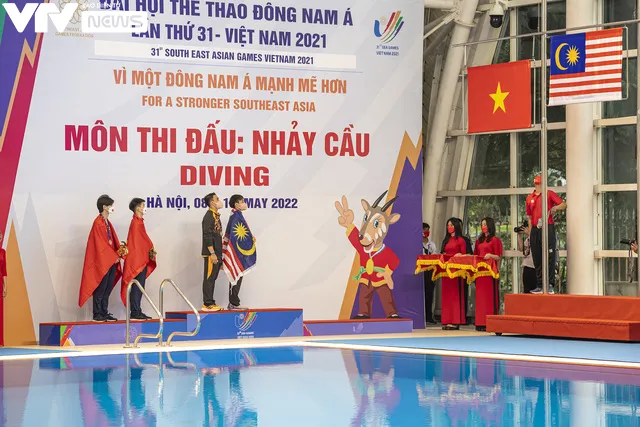 Những vũ công trên sàn đấu nhảy cầu tại SEA Games 31 - Ảnh 7. Những vũ công trên sàn đấu nhảy cầu tại SEA Games 31 - Ảnh 7.