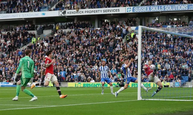 Thảm bại trước Brighton, Man Utd hết cơ hội dự Champions League - Ảnh 4.