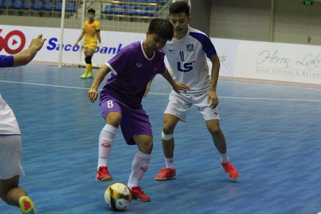 Hướng tới SEA Games 31, ĐT Futsal nữ Việt Nam thi đấu trận giao hữu cuối cùng - Ảnh 1.