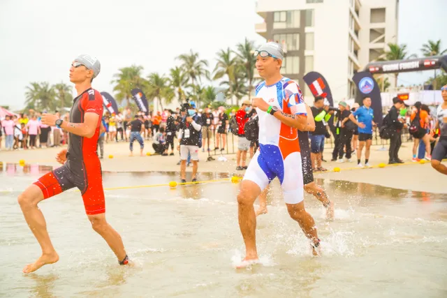 Gần 1.500 “người sắt” thi đấu tại VNG IRONMAN 70.3 Việt Nam - Ảnh 12.