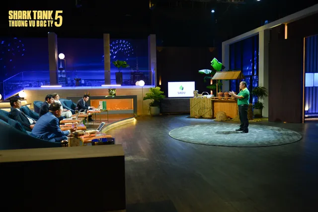 Shark Tank Việt Nam: Bán trứng gà giá cao gấp 4 lần thị trường, startup vẫn được đầu tư - Ảnh 3.