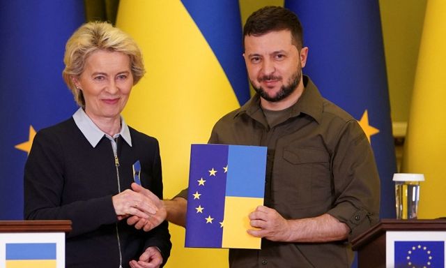 Hội đồng châu Âu nhất trí cấp quy chế ứng viên EU cho Ukraine - Ảnh 1.