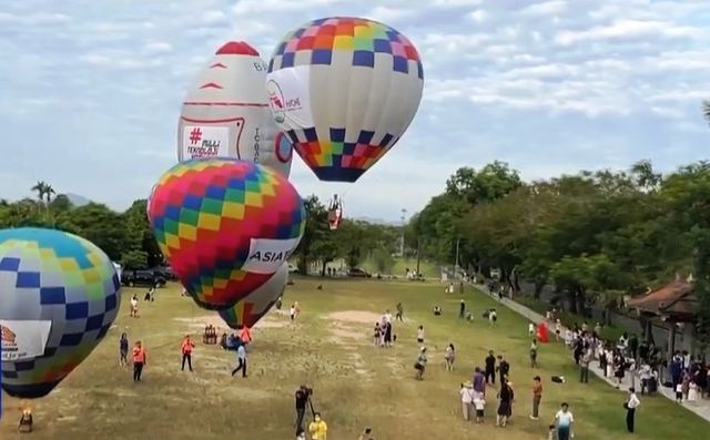 Tuần lễ Festival Huế: Ngắm Kinh thành Huế từ trên cao - Ảnh 1.