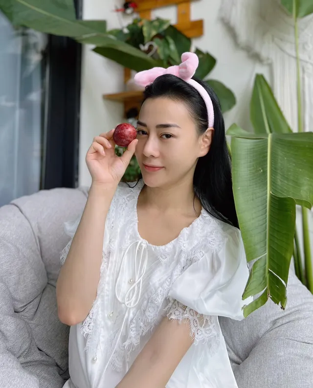 Diễn viên Việt tuần qua: Hồng Đăng cực tình cảm bên bà xã, Lương Thu Trang muốn có người chăm sóc - Ảnh 17. Diễn viên Việt tuần qua: Hồng Đăng cực tình cảm bên bà xã, Lương Thu Trang muốn có người chăm sóc - Ảnh 17.
