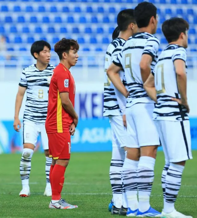 Trọng tài phạt nhầm cầu thủ U23 Hàn Quốc - Ảnh 4.