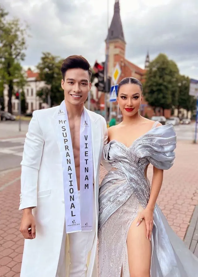 Nối tiếp Kim Duyên, Đạt Kyo lọt Top 5 Model tại Mister Supranational 2022 - Ảnh 3.