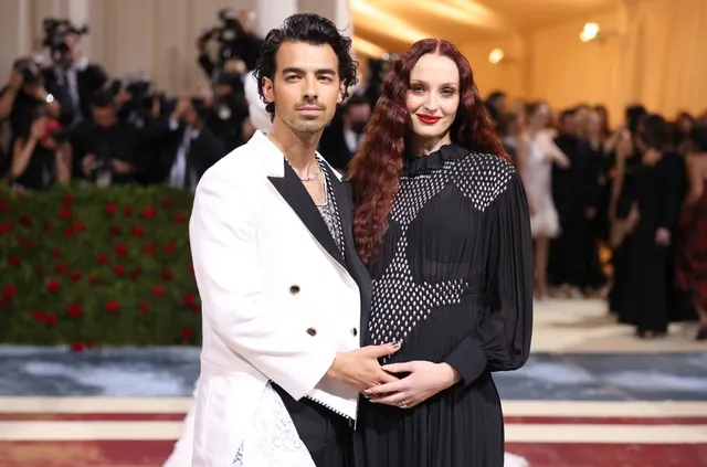 Joe Jonas và Sophie Turner đón con thứ hai chào đời - Ảnh 1.