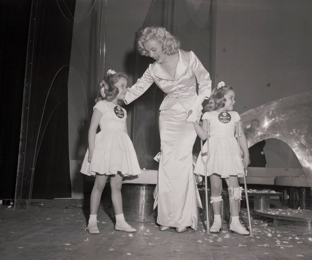 10 đặc điểm khiến khán giả mê mẩn quả bom tóc vàng Marilyn Monroe đến tận ngày nay - Ảnh 1.