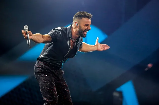 Ricky Martin sẽ hầu tòa, bác bỏ cáo buộc loạn luân - Ảnh 1.