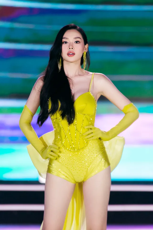 Top 3 Miss World Vietnam 2019 trình diễn bikini cực gắt cùng 38 thí sinh - Ảnh 8.