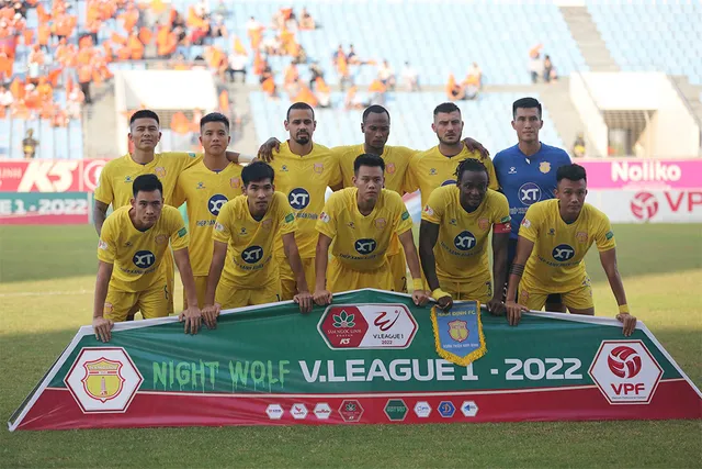 Vòng 10 VĐQG Night Wolf V.League 1-2022: Chùm ảnh SHB Đà Nẵng – Nam Định - Ảnh 1.