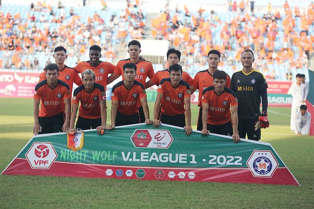 Vòng 10 VĐQG Night Wolf V.League 1-2022: Chùm ảnh SHB Đà Nẵng – Nam Định - Ảnh 2.