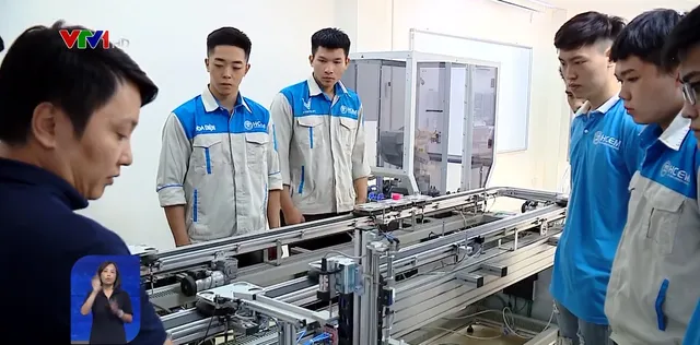 Trường nghề tuyển sinh bằng xét học bạ, cam kết việc làm và thu nhập - Ảnh 1.