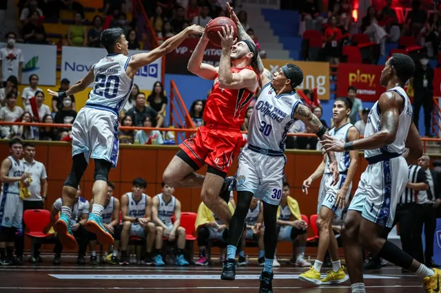 VBA 2022 - Game 29: Thang Long Warriors níu kéo hi vọng - Ảnh 4.