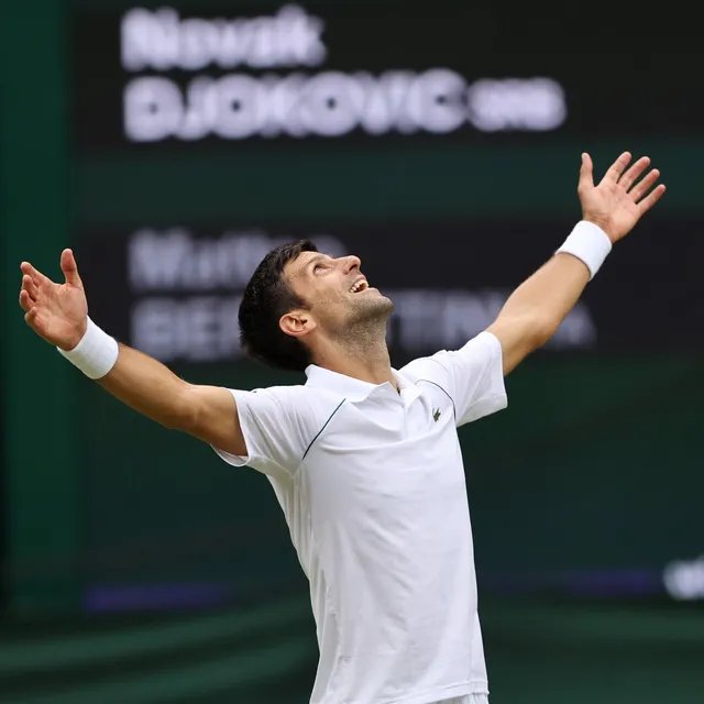 Novak Djokovic dễ dàng tiến vào tứ kết Wimbledon 2022 - Ảnh 2.